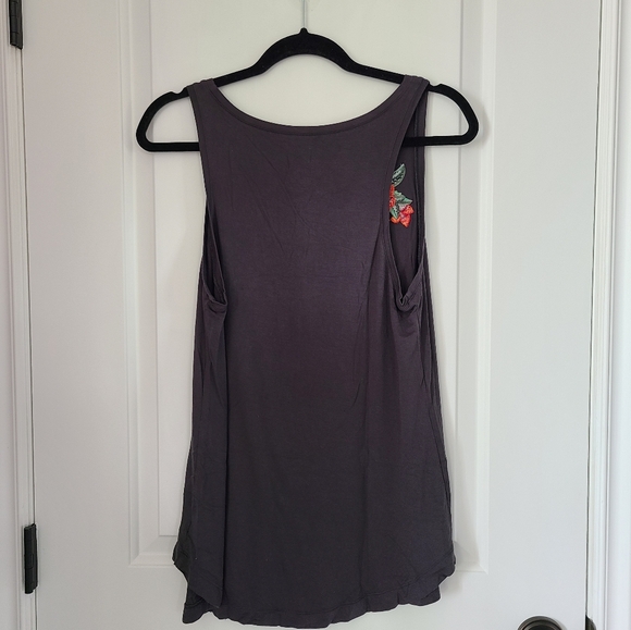 American Eagle embroidered tank top - Picture 2 of 4